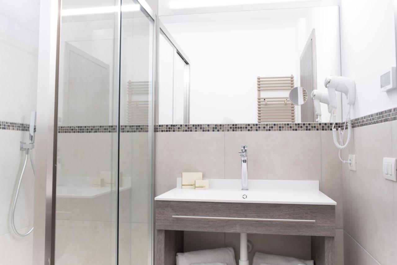 Salus Locazione Turistica Hotel Verona Buitenkant foto